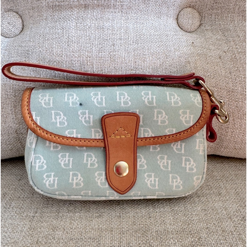 Dooney & Bourke Wristlet